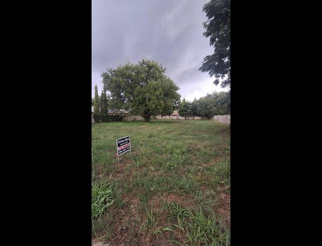 LAND FOR SALE IN MEYERHOF